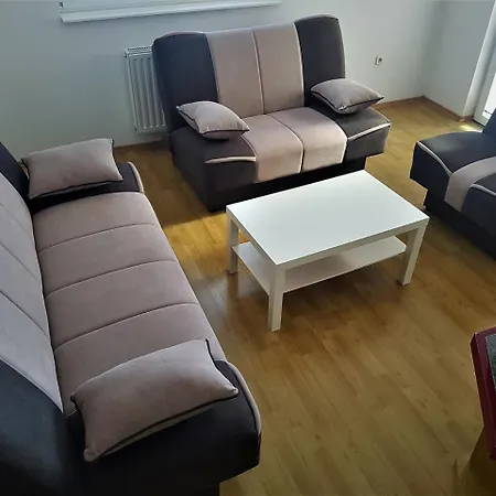 Nice Apt+easy Accesible 페일