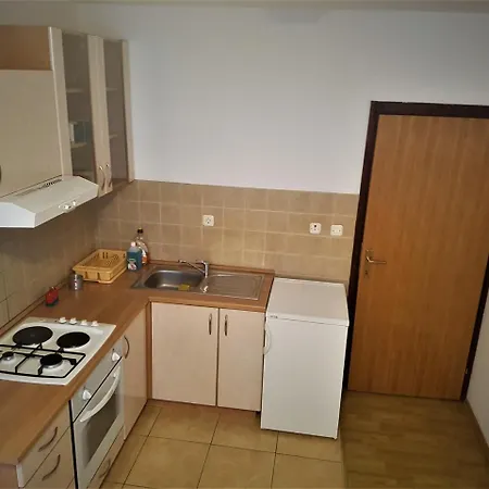 Nice Apt+easy Accesible 아파트 *